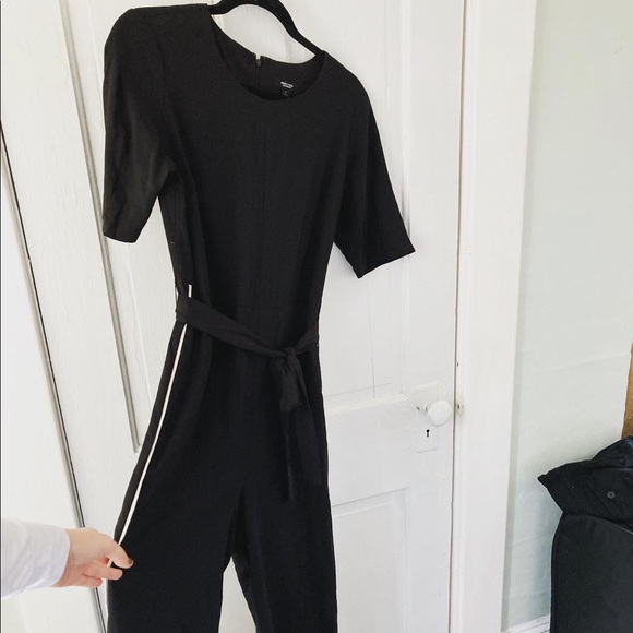 Business or leisure jumpsuit! Black with white pinstripe detailing! - Picture 1 of 4